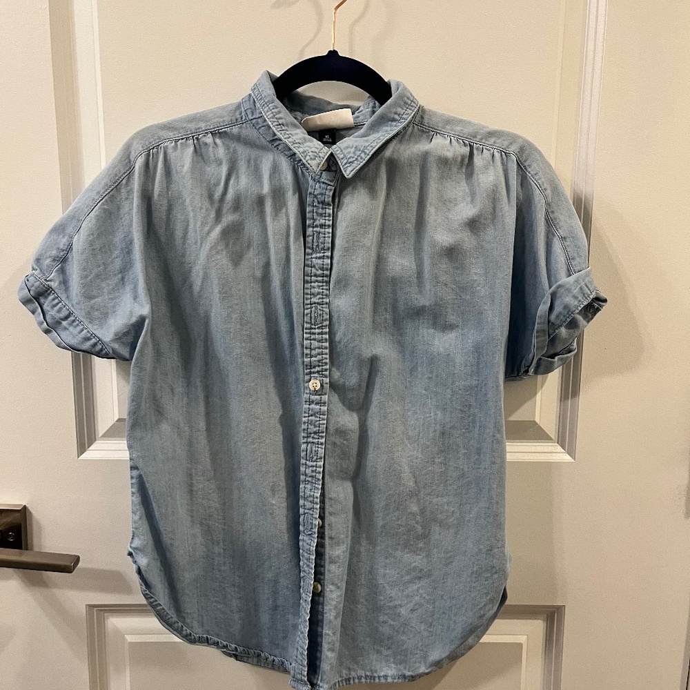 Universal Thread Button up